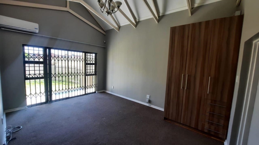 To Let 3 Bedroom Property for Rent in Hillside Free State